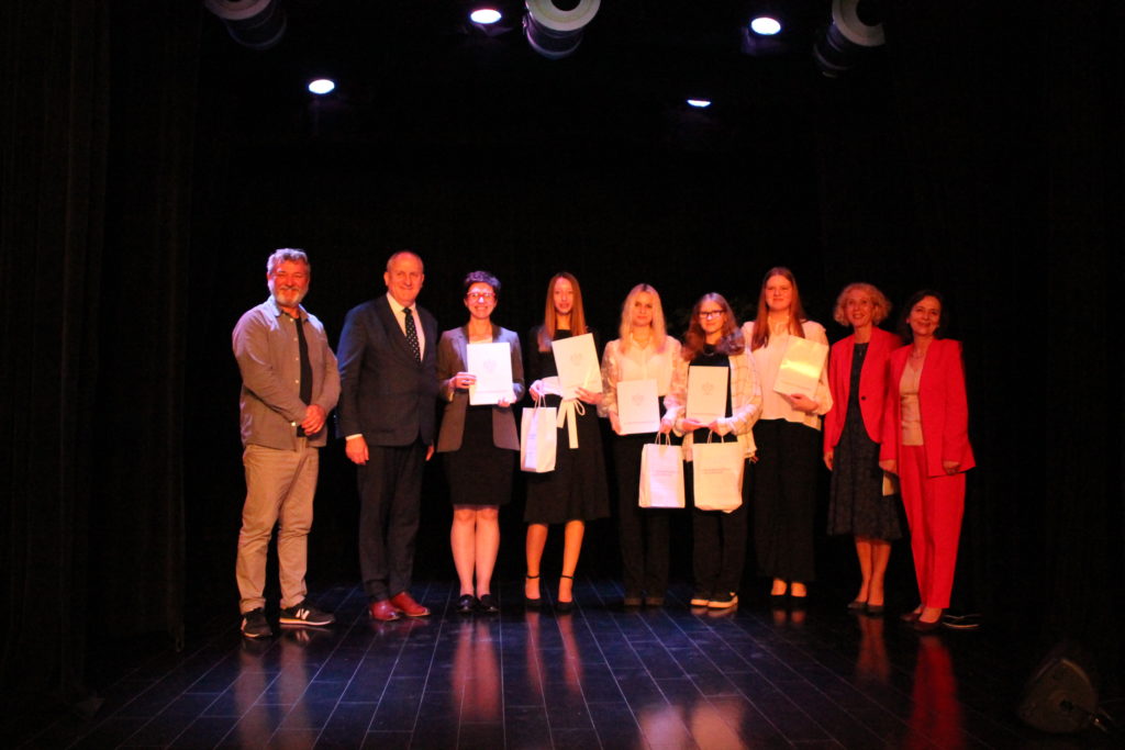 Wręczenia nagród laureatom Wojewódzkich Konkursów Przedmiotowych dla uczniów szkół podstawowych